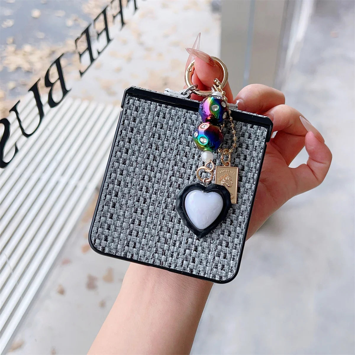 Weaving Leather Heart Pendant Phone Case for Samsung Galaxy Z Flip 7 / 6 / 5 / 4 – Hinge Protection Cover for Z Flip FE Flip6 Flip5 Fashion Protective Case