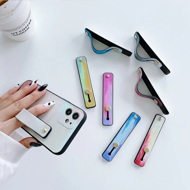Versatile Wristband Phone Holder: Secure Grip for iPhone & Samsung - Universal Stand with Push-Back Socket Bracket