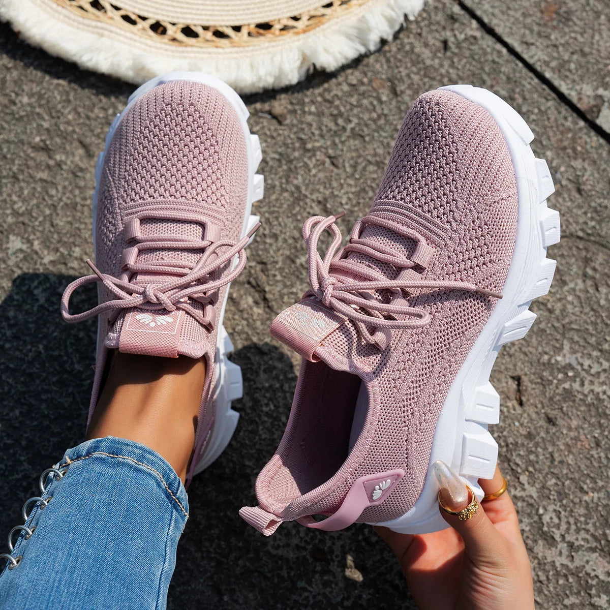 Women’s Mesh Breathable Sneakers – Lightweight Comfortable Summer 2025 Casual Shoes
