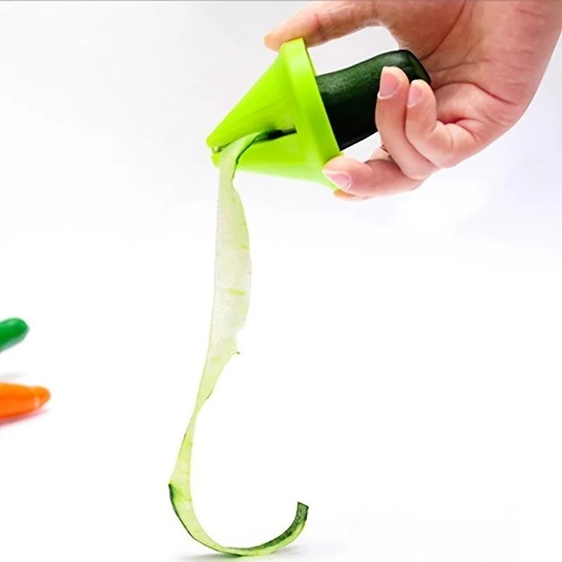 Rotating Kitchen Vegetable Shredder - Manual Spiral Slicer Peeler Grater for Fruits Potatoes & Kitchen Prep