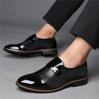 Men’s Embossed Leather Shoes - Classic Luxury Fashion Non-Slip Wear-Resistant Black Footwear