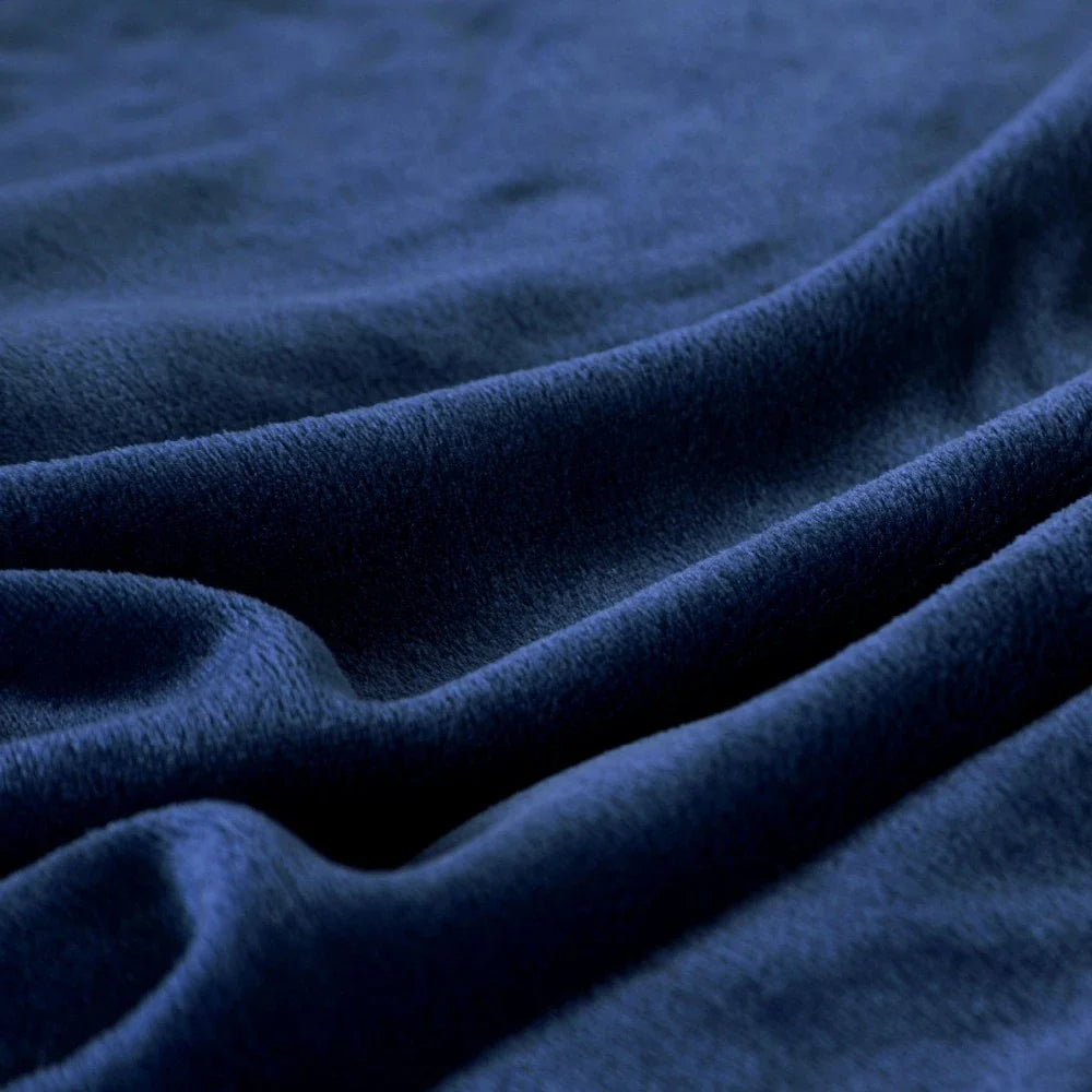 230GSM Coral Fleece Blanket – Soft Warm Flannel Bedspread & Sofa Cover in Blue & Pink