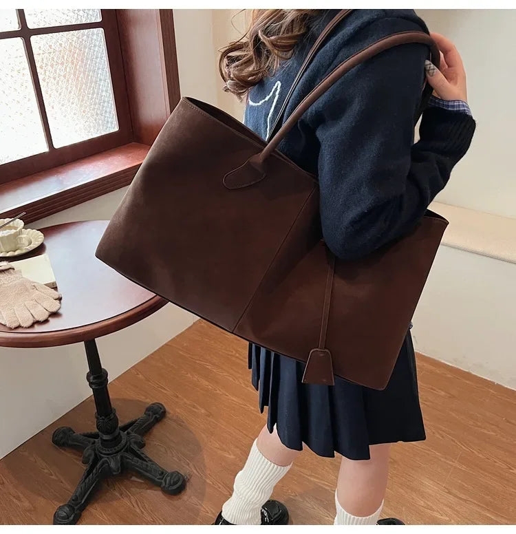 2025 Women’s Faux Suede Handbag – High-Quality, Versatile Large Capacity Shoulder Bag