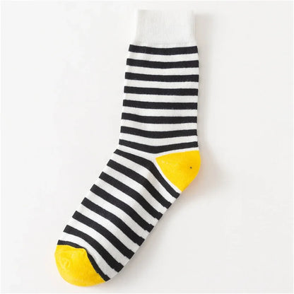 Colorful Striped Art Socks for Men – Rainbow Zebra Pattern Winter Fashion Crew Socks, Unisex Business Casual Combed Cotton Dropshipping Socks