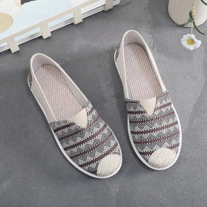 Women’s Breathable Mesh Slip-On Flats - Lightweight Casual Printed Fisherman Shoes for Everyday Fashion