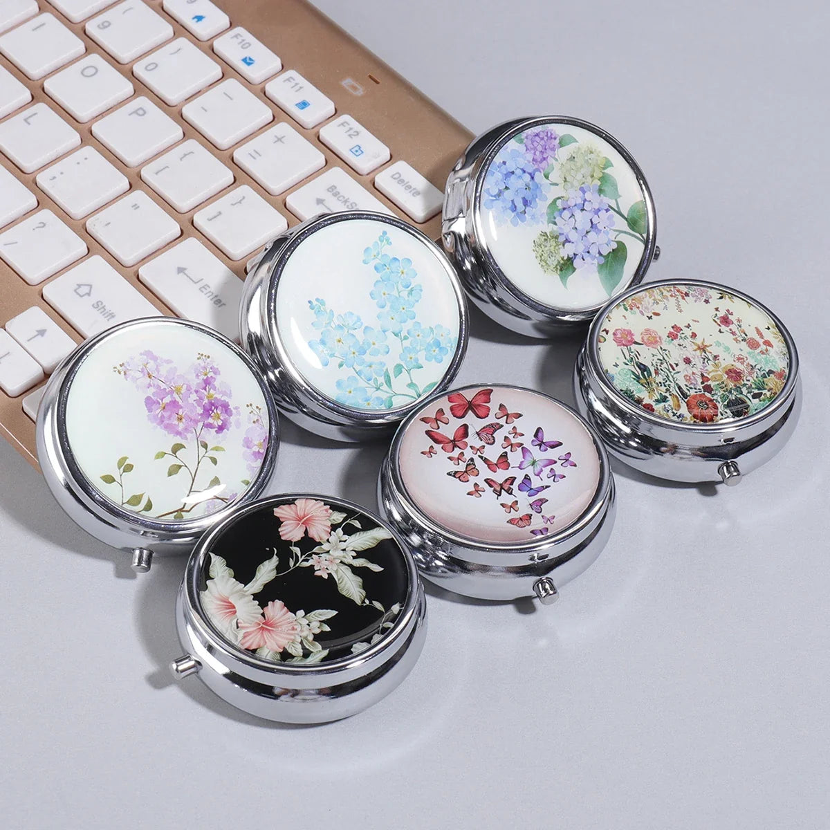 3-Compartment Stainless Steel Pill Box - Round Floral Medicine Organizer, Portable Capsule Case with Dividers
