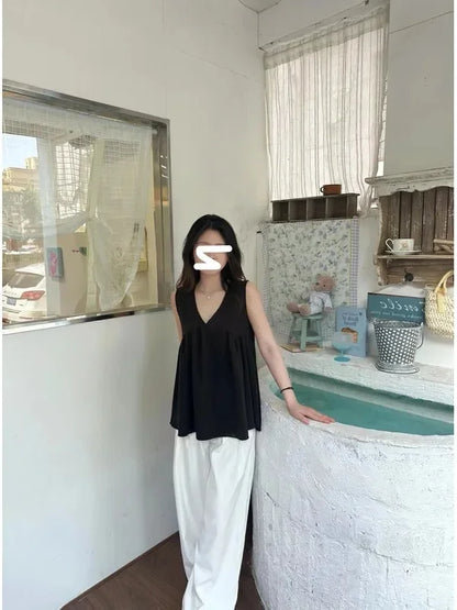Plus Size V Neck Pleated Tank Top - Loose Casual Sleeveless Women's Fashion Blouse