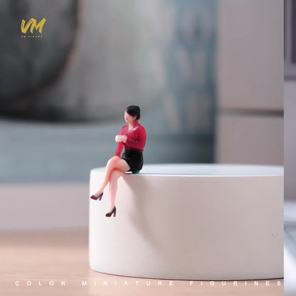 3D Miniature Figures - 1/64 Scale Racer Photographer Casual People Scene Props Model Ornaments for Vehicle Decor