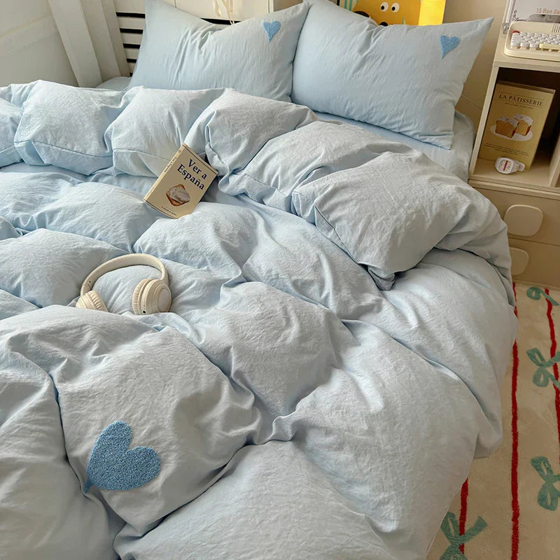 Cool Black Duvet Cover Set – Nordic Embroidered Heart Luxury Bedding, 4-Piece Set for Girls
