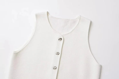 Fall 2025 Knit Vest for Women – Sleeveless Cropped Asymmetrical Slim Sweater Top – White Basic Slim Shirt
