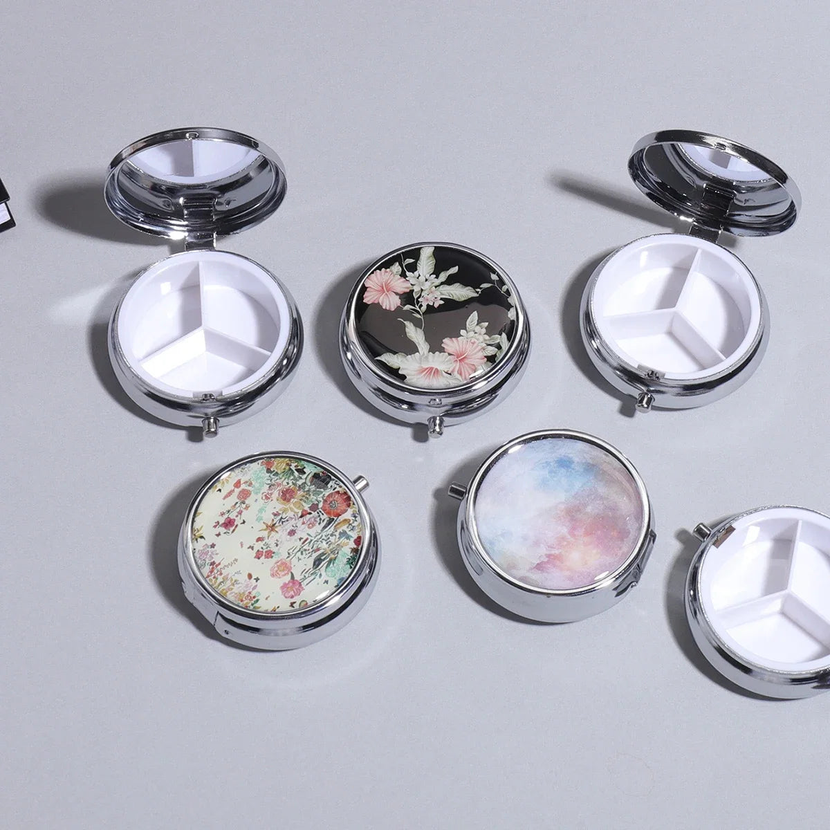 3-Compartment Stainless Steel Pill Box - Round Floral Medicine Organizer, Portable Capsule Case with Dividers