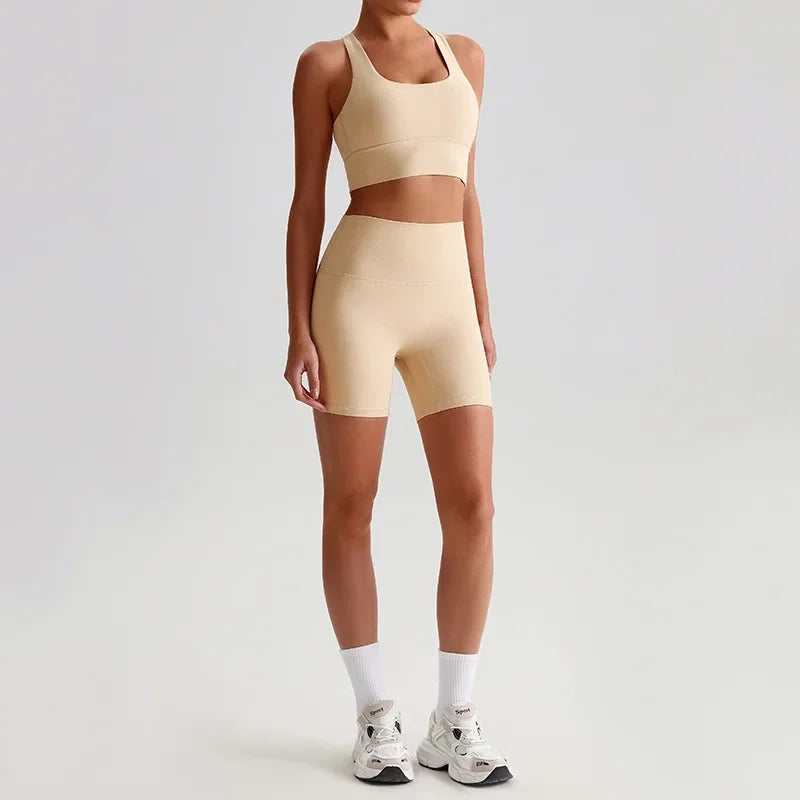 Women's Seamless Yoga Set — Quick-Dry Backless Bra & Booty-Lifting Shorts for Running, Gym & Fitness Workouts