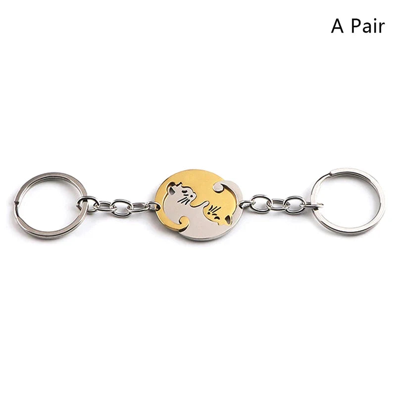 Cute Hug Cat Keychain - Heart Patchwork Round Keyring for Couples, Bags, Cars and Gifts