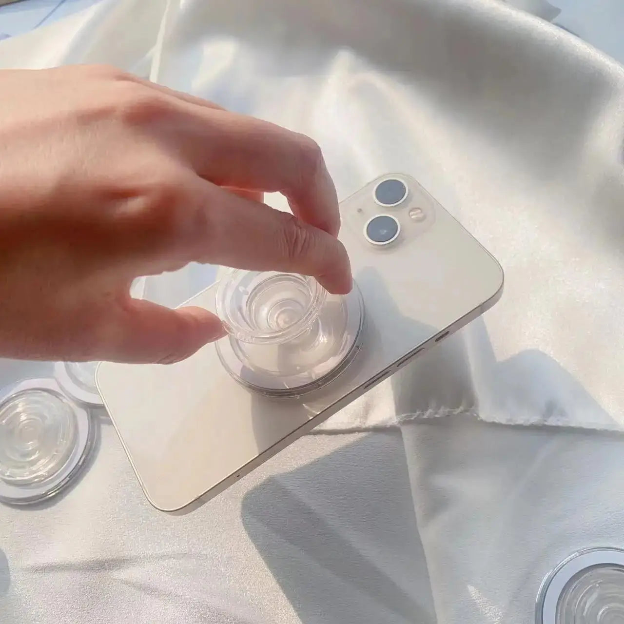 Magnetic Folding Phone Grip Holder – Magsafe Compatible Stand for iPhone, Samsung – Expanding Ring Finger Support