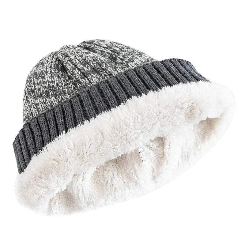 Unisex Two-Tone Winter Beanie Hat - Fur-Lined Knitted Cap for Men and Women, Casual Fashion Warmth