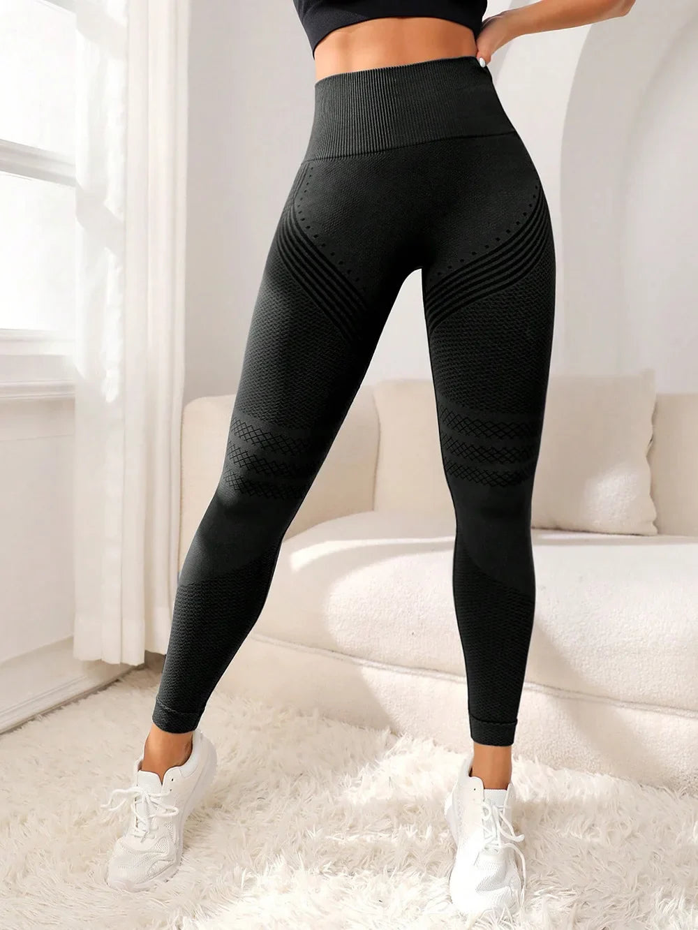 High-Waisted Sports Pants for Women – Elastic Fitness & Yoga Pants with Butt Lifting Sexy Lines