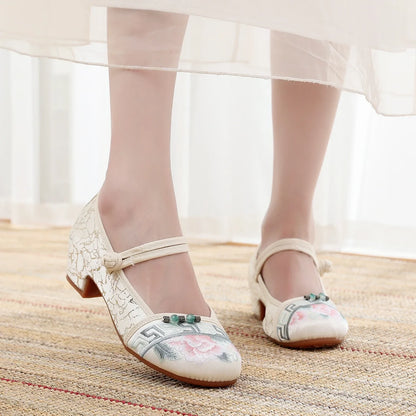 Women’s Embroidered Traditional Shoes - Vintage Chinese Hanfu Qipao Beijing Style Ethnic Dance Footwear