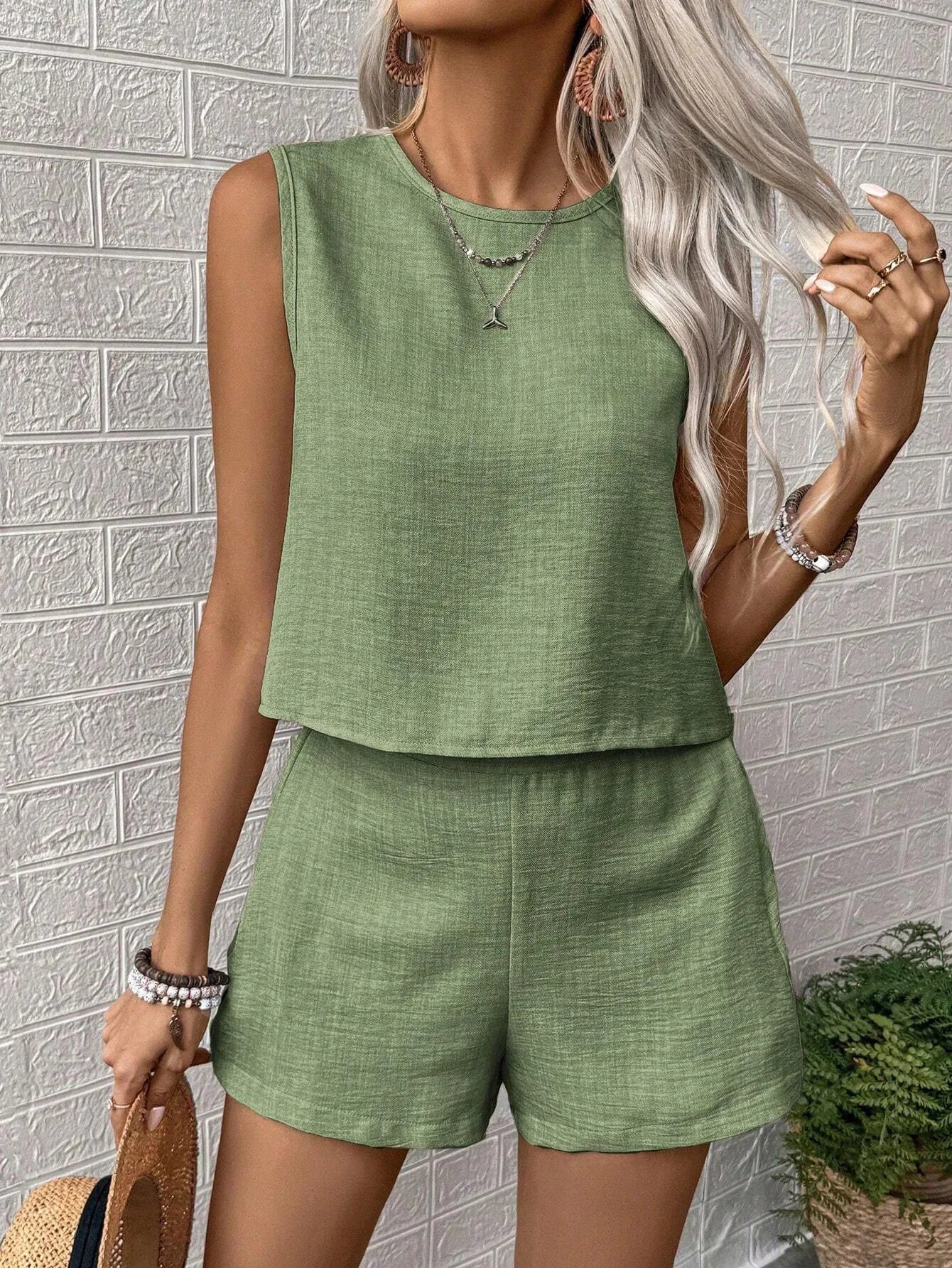 2025 Women’s Casual 2 Piece Set - Solid Color Sleeveless Top & Matching Shorts Fashion Outfit