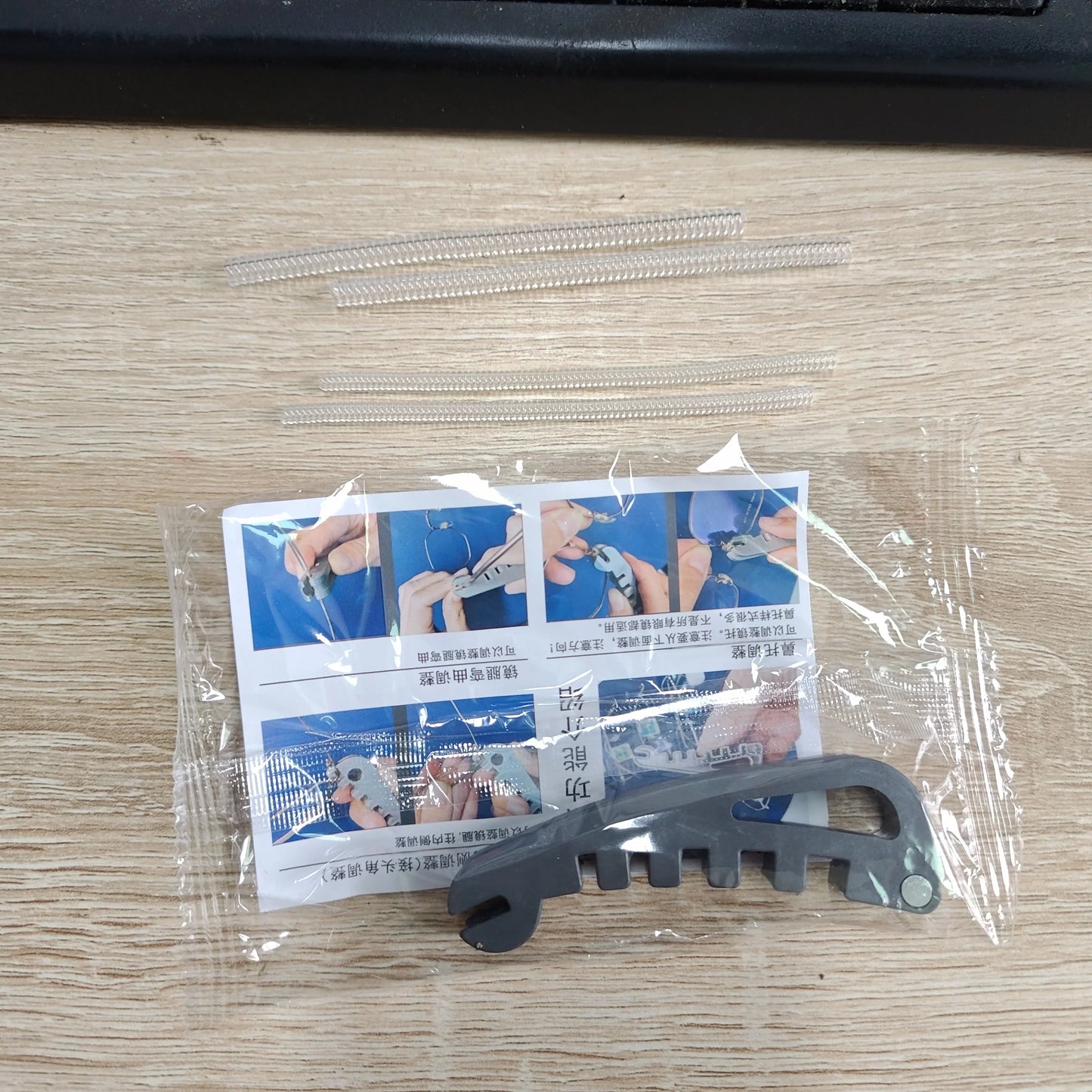 Eyeglass Frame Bending Tool - Precision Repair Pliers for Adjusting and Straightening Bent Glasses Arms