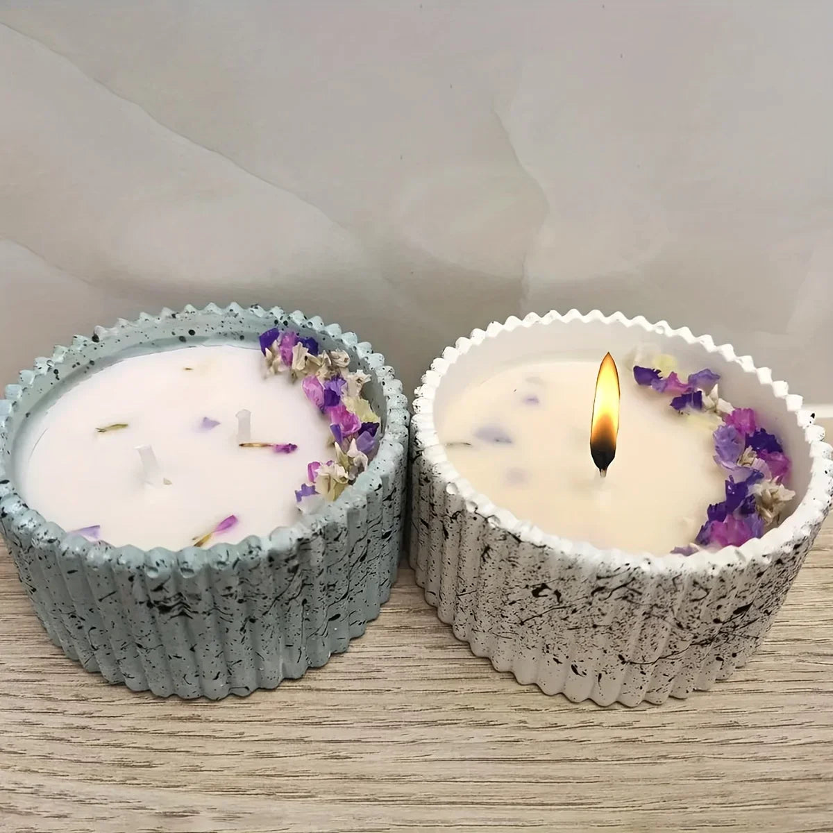 Multi-Functional Round Striped Silicone Mold – DIY Candle Jar, Storage Box, Pencil Holder & Vase Craft Mold