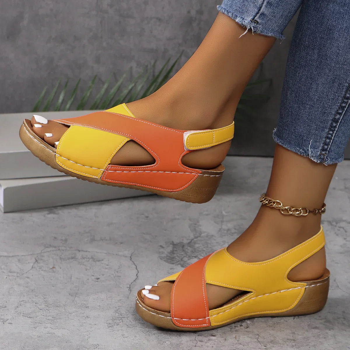 New Women's Contrast Color Wedge Sandals – Comfortable Peep Toe Non-Slip Platform Beach Shoes