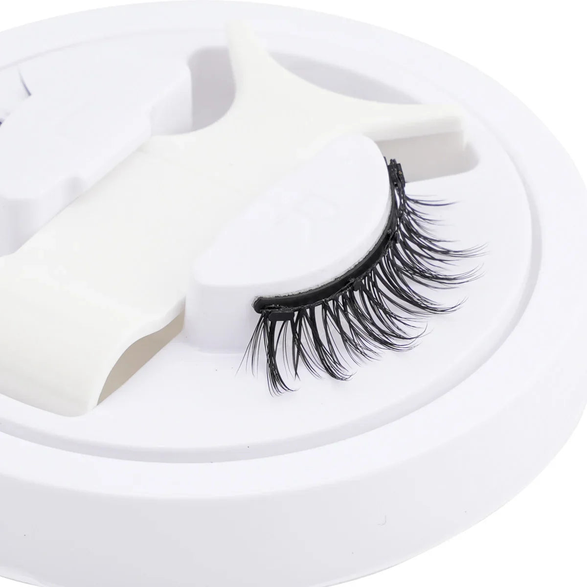 1 Pair Magnetic Eyelashes – Handmade Fluffy Faux Mink, Reusable Natural False Lashes with Magnetic Tweezers Set for Makeup   2/2