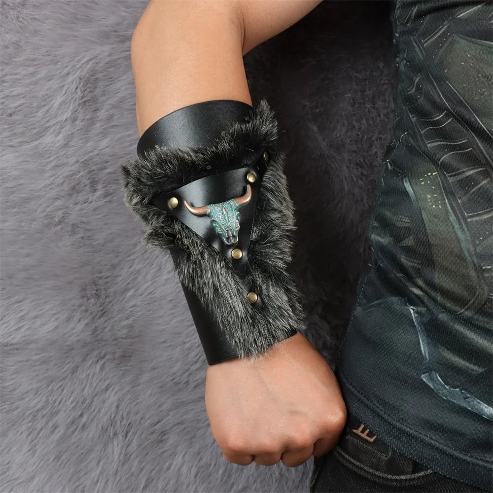 Medieval PU Leather Armor Arm Warmers – Fur Trim Bracer, Lace-Up Viking Knight Gauntlet Wristband Cosplay Props