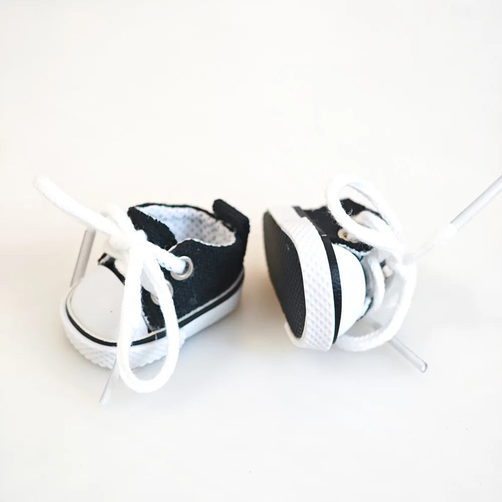 Cute 17cm Labubu Doll Clothes Set - Classic Dress Outfit & Accessories for V2 Mini Dolls, Girl Kid Gift