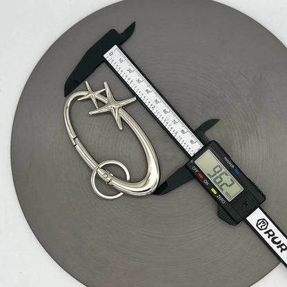 Y2K Punk Star Oval Carabiner Keychain – Axe-Shaped Mountaineering Key Ring Gothic Backpack Accessory