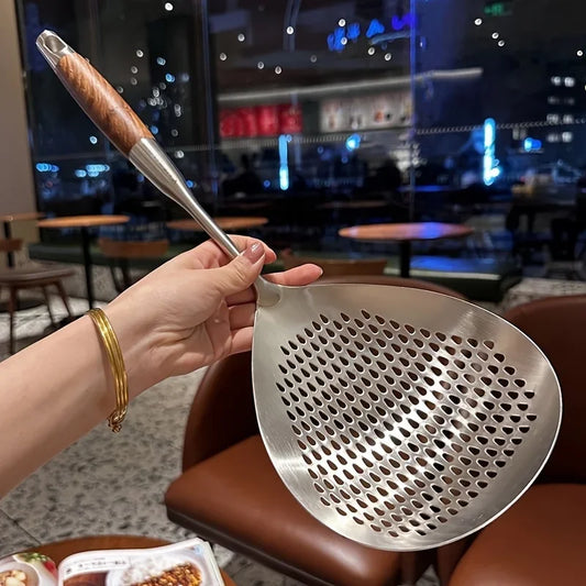 201 Stainless Steel Kitchen Strainer with Wood Handle – Pepper Seasoning Colander, Sieve & Cooking Scoop Spoon
