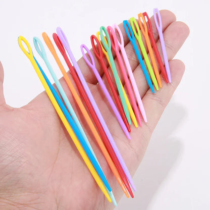 30 Pcs Mixed Color Knitting Needles & Crochet Hooks Set – 7/9/15cm Plastic Yarn Needles for Children DIY Sweater Weaving