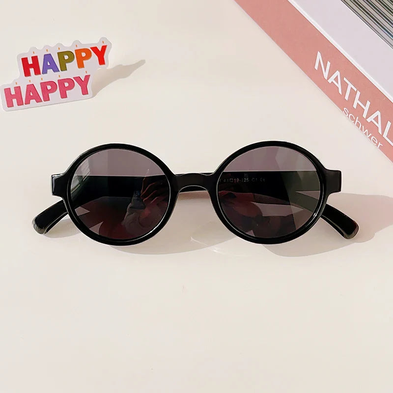 2023 Kids Checker Panel Round Sunglasses – Cute UV400 Sun Protection for Baby Girls & Children Outdoor Wear