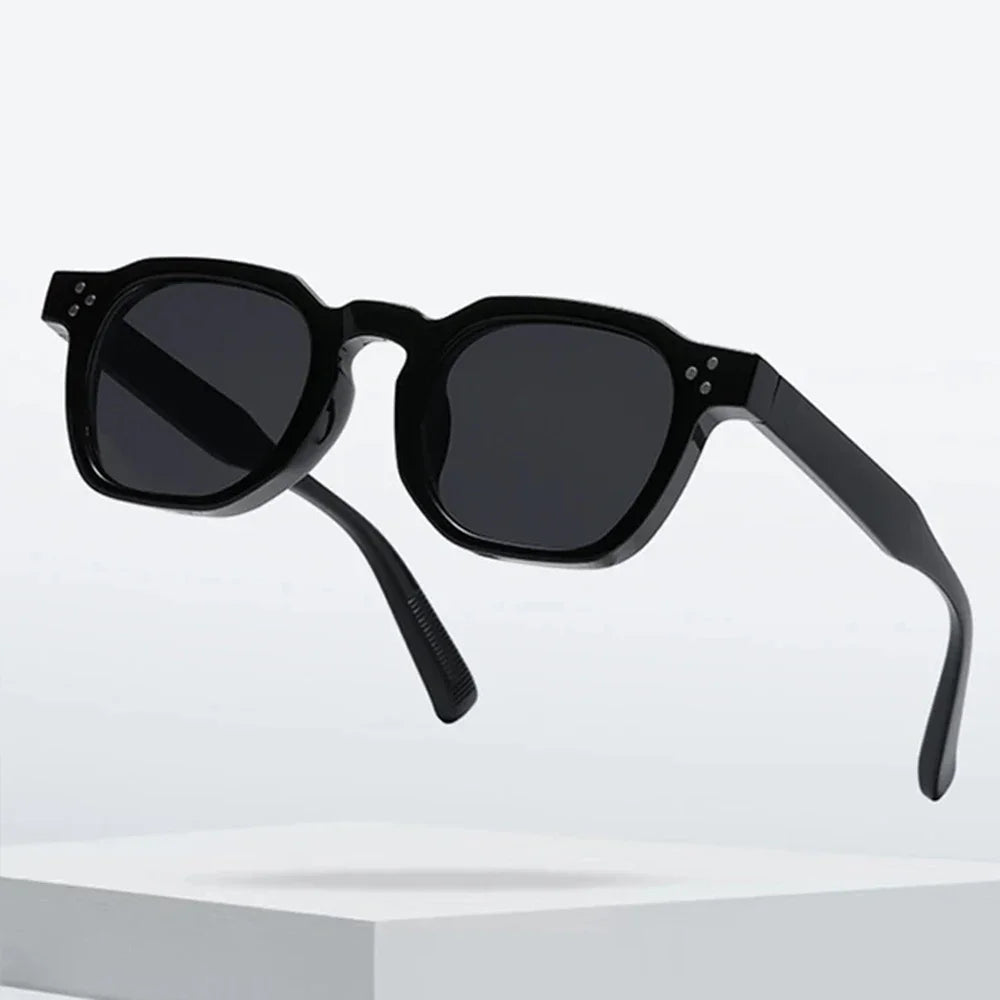 JNPCXI Vintage Rivet Oval Sunglasses – Fashion Leopard Frame Luxury Eyewear for Men & Women, Anti Blue Light Glasses