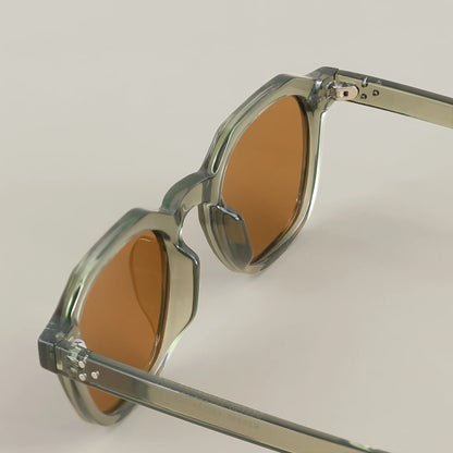 CATERSIDE Retro Polarized Sunglasses – Ultralight TR90 Frame Polygon Style for Men & Women, High-Quality Travel Eyewear