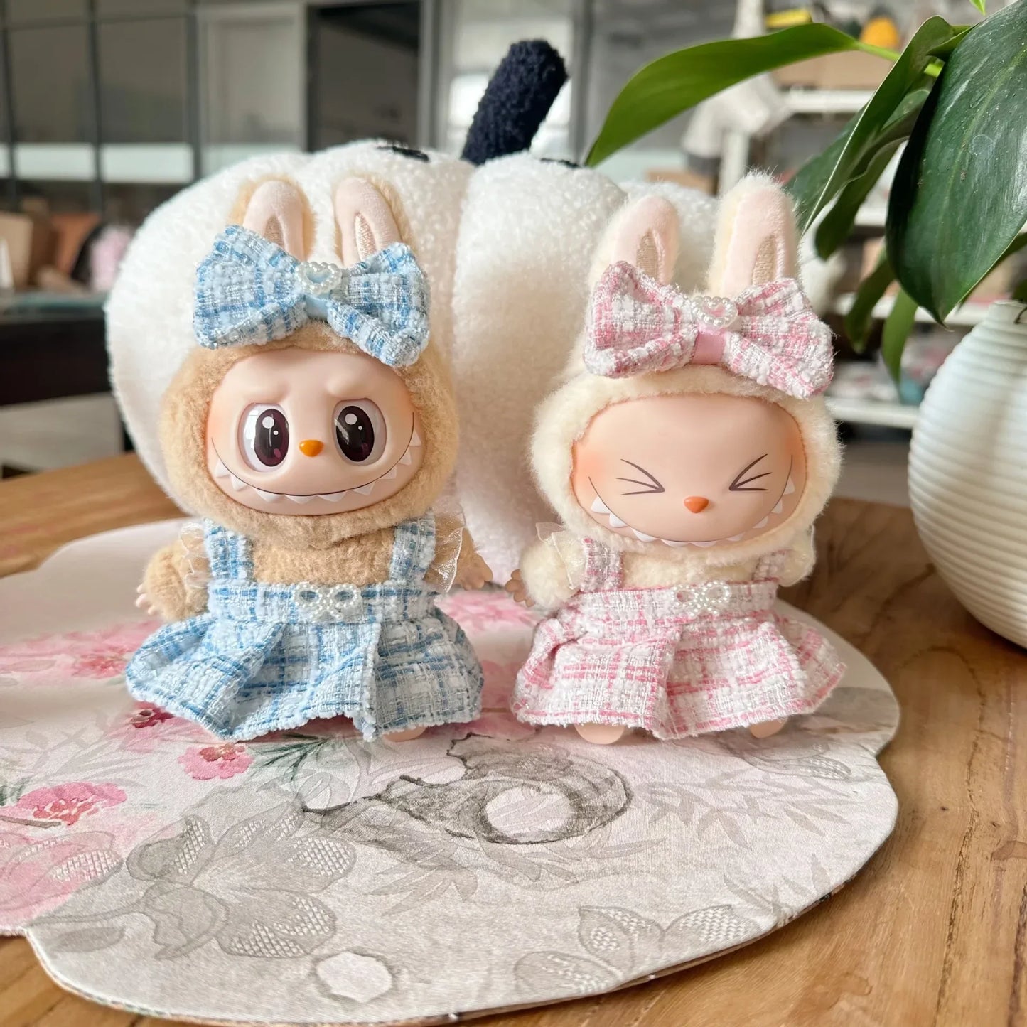 17cm Mini Plush Doll Clothes – Korea Kpop Exo Labubu Idol Suit Outfit Accessories, Doll Clothing Gift (Clothes Only)