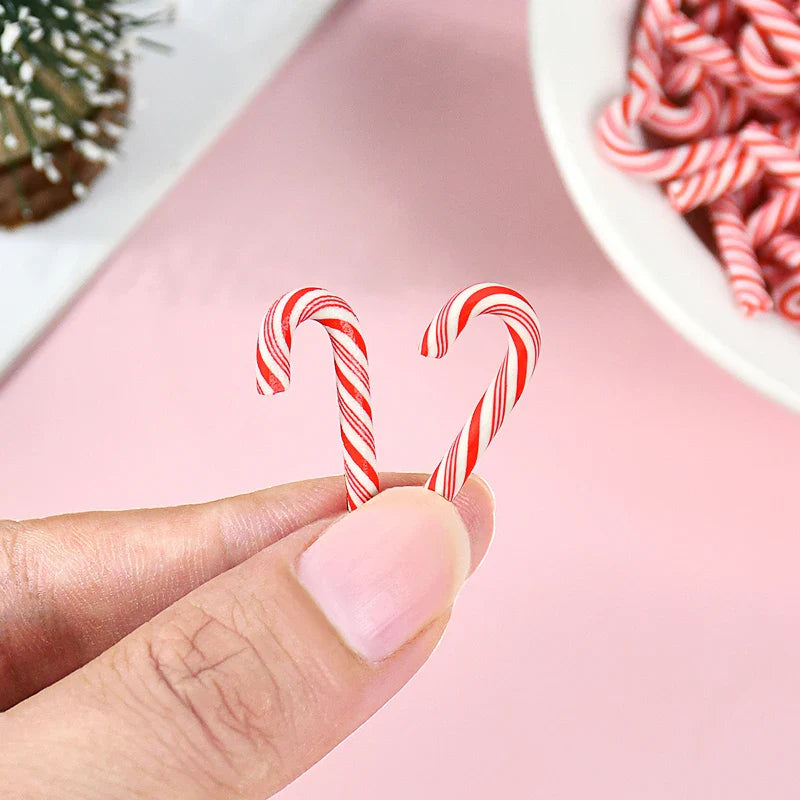 10/30/50pcs Mini Candy Cane Ornaments – Red & White Resin DIY Christmas Decorations for Home & New Year 2025