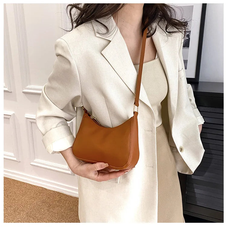 Fashion Solid-Color Handbag – Small Square Stylish Single-Shoulder Bag