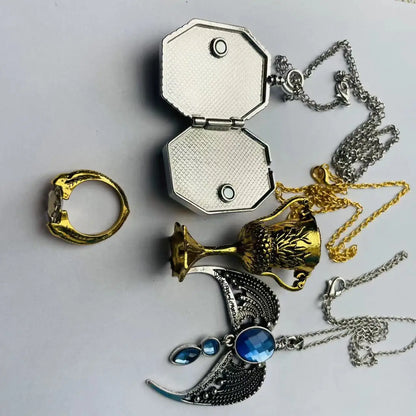 Dark Fantasy Snake & Eagle Pendant Ring Set - 7-Piece Halloween Collectible Gift Set